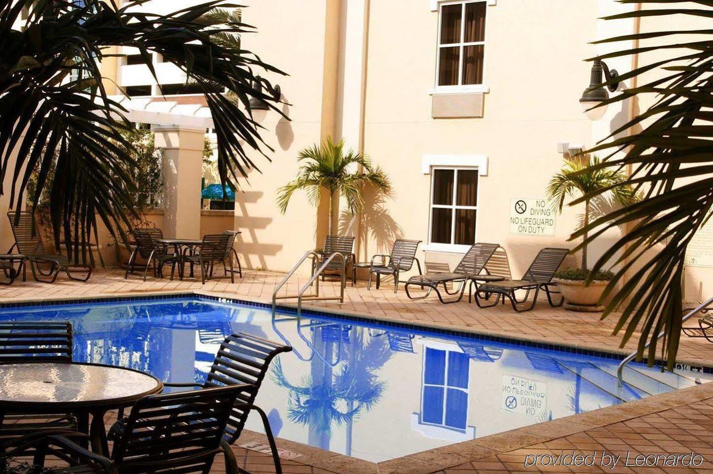 Hampton Inn & Suites St. Petersburg/Downtown Удобства фото